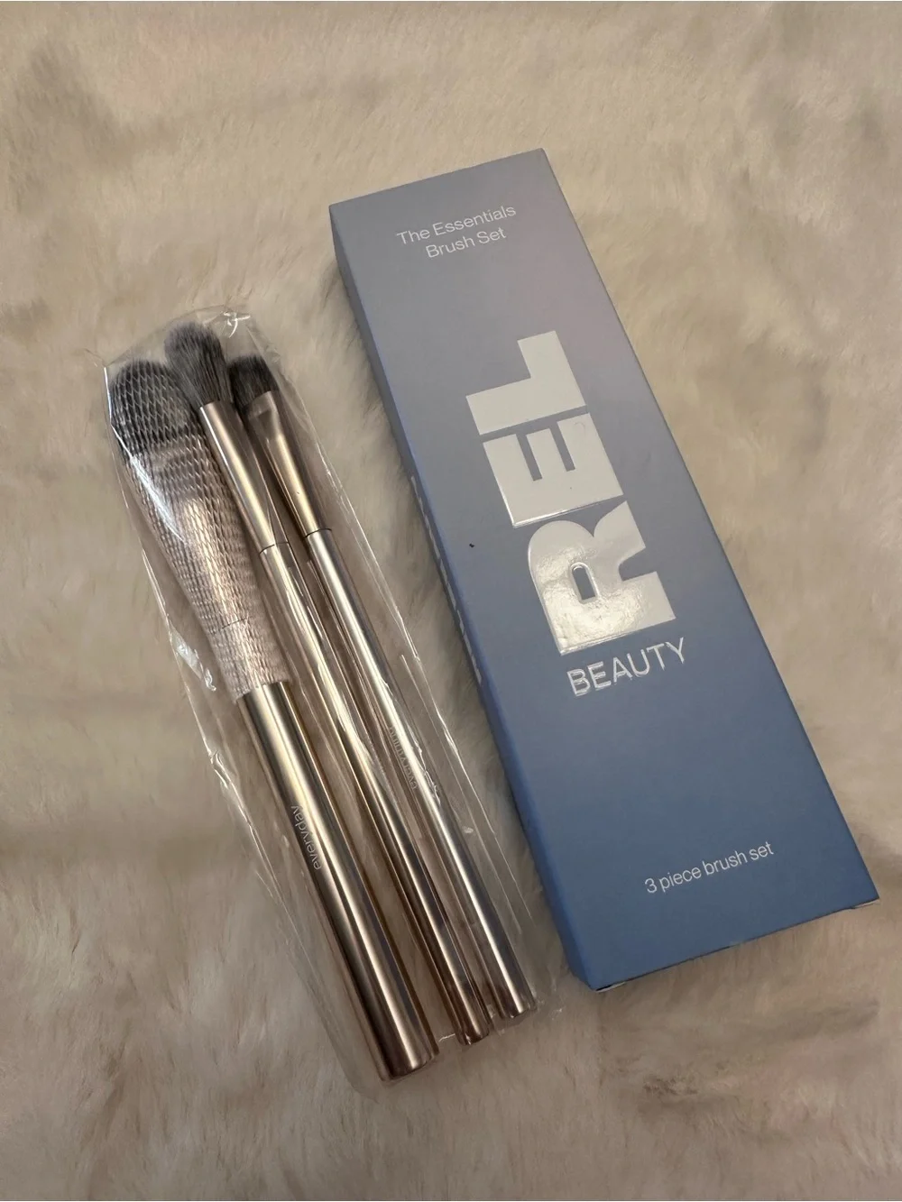 REL Beauty The Essentials 3-Piece Makeup Brush Set – NEW – Retail $64